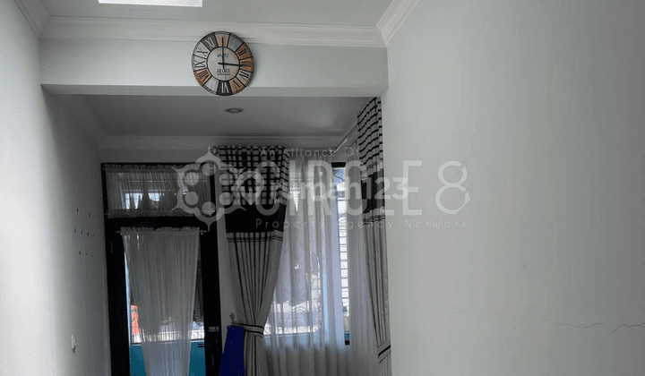 Rumah 2 Lantai Bagus Furnished SHM di Taman Kopo Indah, Bandung 2