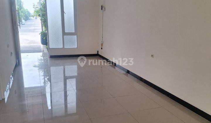 Disewakan Min 2TH Rumah Bagus Unfurnished Di Taman Kopo Indah V, Bandung 1