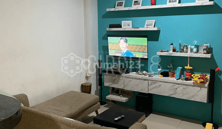 Rumah 2 Lantai Bagus Furnished SHM di Taman Kopo Indah, Bandung 1