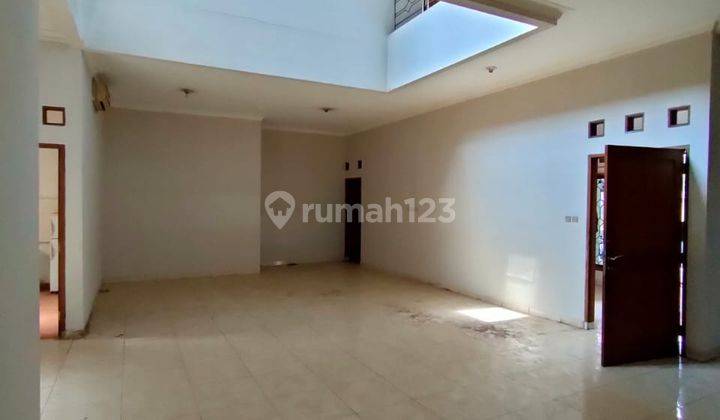 Jual Murah Rumah Bagus 2 Lt di Sayap Pajajaran Bandung 2