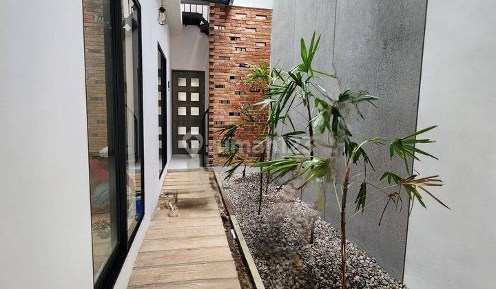 Rumah 2 Lantai Bagus Unfurnished SHM di Sersan Bajuri, Bandung 2