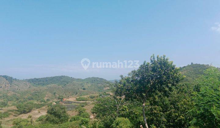 Tanah kecil di area Mawun view bukit ada akses masuk 5 meter  1