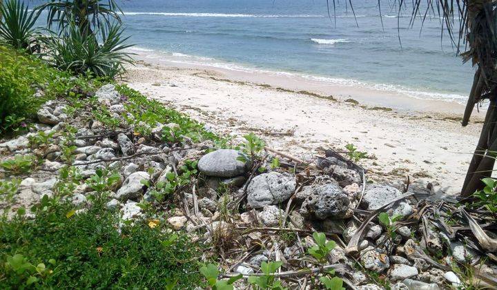 Beach land in the Nusa Penida area of Batununggul is suitable for villas and beach clubs with views of Lombok and Mount Agung 2