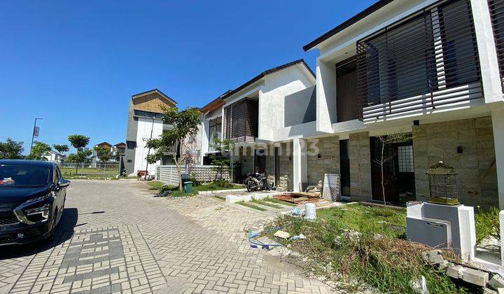Rumah 2 Lantai Dekat Pusat Bisnis , Alun Alun Kota Sidoarjo