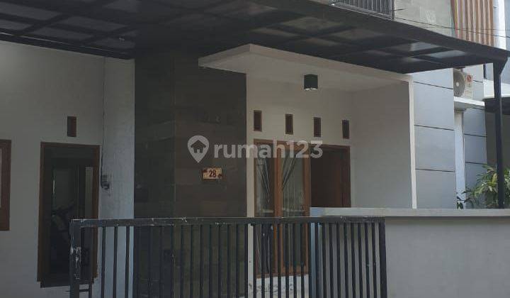 Di Jual Rumah Minimalis 2 Lantai 1