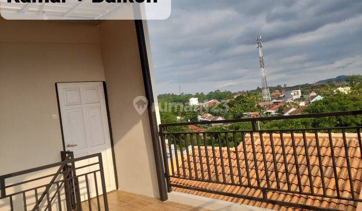 RUMAH CANTIK 1,5 LANTAI, CLUSTER DI PINGGIR.JALAN RAYA, VIEW MENAWAN, BEBAS BANJIR, AMAN.NYAMAN 2