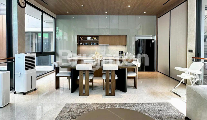 Turun Harga!! Dijual Rumah Mewah Lyndon Navapark BSD City 2