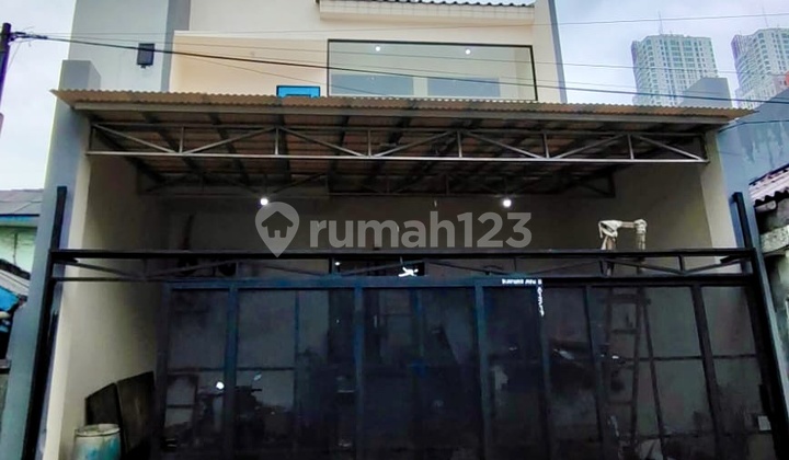 Rumah Murah 3 Lantai 8.5x22.5 M2 Pluit Karang Ayu Jakarta Utara