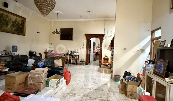 Rumah Murah 10x25 M 3 Lantai Komplek Pluit Sakti Semi Furnished