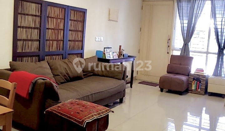 Rumah Murah 4x15 M San Lorenzo Golf Lake Residence Cengkareng