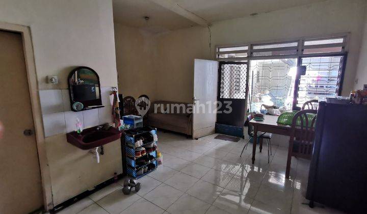 Jual Rumah Hitung Tanah Lokasi Nyaman Aman Strategis Pusat Kota 2