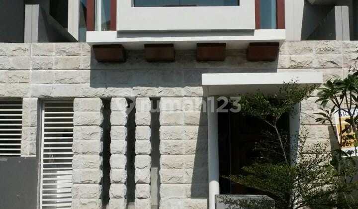 2-Story Ready-to-Occupy House A Step Away from ITS - WM, Pakuwon City Juanda