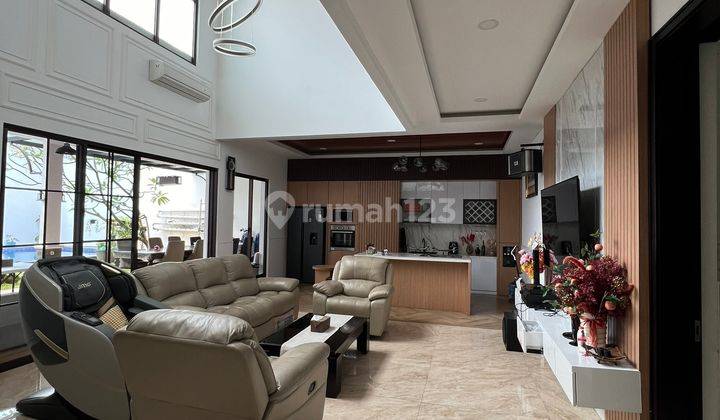 dijual rumah sangat rapi dan bagus alam sutera 16x30 5bedrooms 2