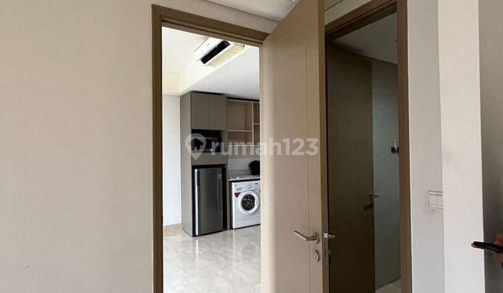 Dijual Apartment Goldcoast Bahama Lantai Rendah Semi Furnish 2