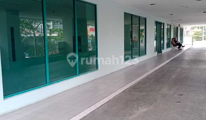 Kios 140 M² at Riverside Muara Karang - Busy Location, Available for Rent or Purchase!