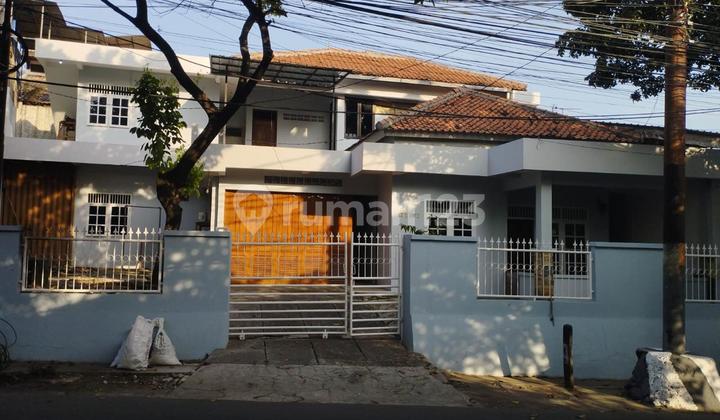 Dijual Rumah Kawasan Komersil Area Pasar Rebo Jakarta Timur