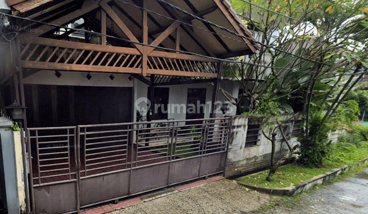 Dijual Rumah Lama di Dalam Perumahan Lokasi Hook 2