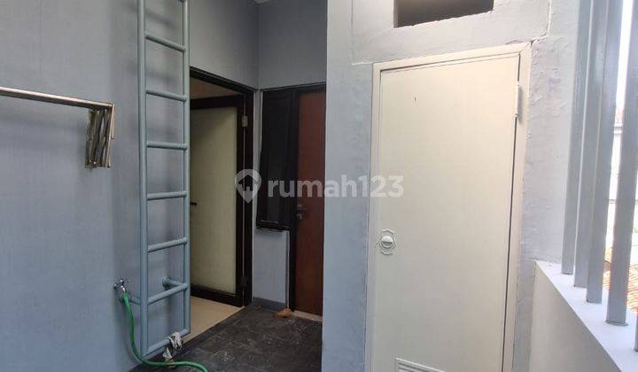 Dijual Rumah Baru Semi Furnished Kawasan Cirendeu 2