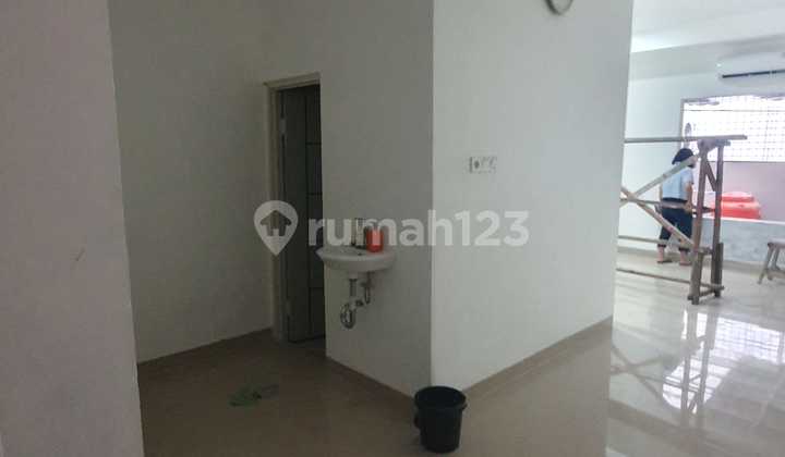 Ruko Baru 1,5 Lantai Lokasi Strategis Gajah Mada - Ketapang, Jakarta Barat