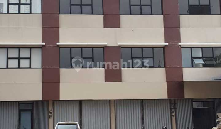 FOR RENT New 3-Storey Terraced Shop House in Kemanggisan, West Jakarta FOR RENT New 3-Storey Terraced Shop House in Kemanggisan, West Jakarta