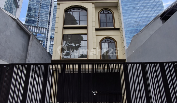 Ruko Gandeng Area Satrio - Kuningan, Jakarta Selatan