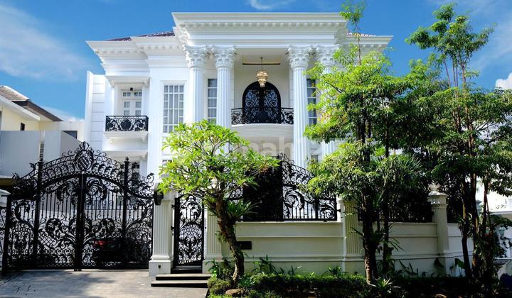 Rumah Mewah Hook Full Furnished di Cluster Malibu Deltamas, LT 369 M², Private Pool, Siap Huni