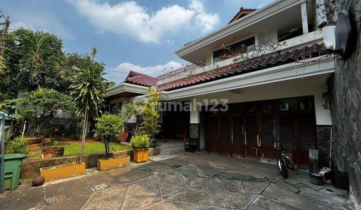 Dijual Rumah Rapih Lokasi Elite Simprug Senayan 1