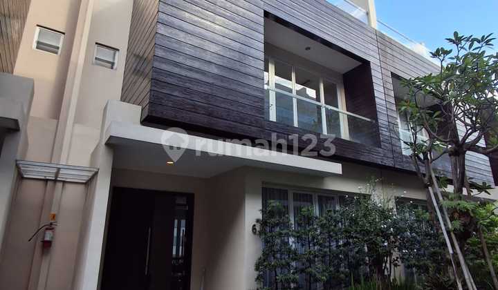 Dijual Rumah Dalam Townhouse Kemang Jakarta Selatan