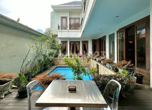 FOR SALE RUMAH MEWAH 2.5 LANTAI PRIVATE POOL - SANGAT STRATEGIS 2