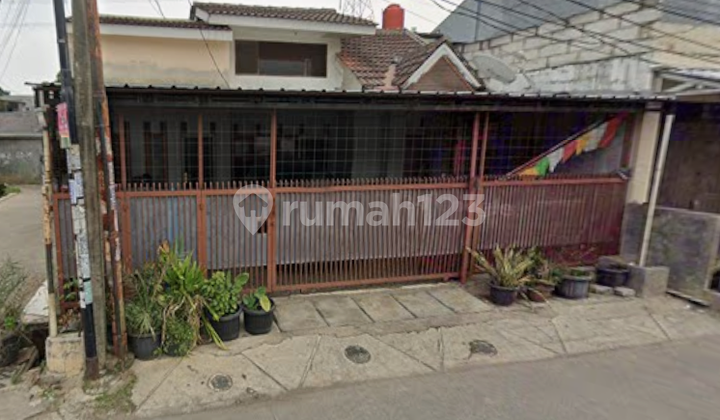 Ready-to-Occupy House for Sale in Puri Bintaro Hijau