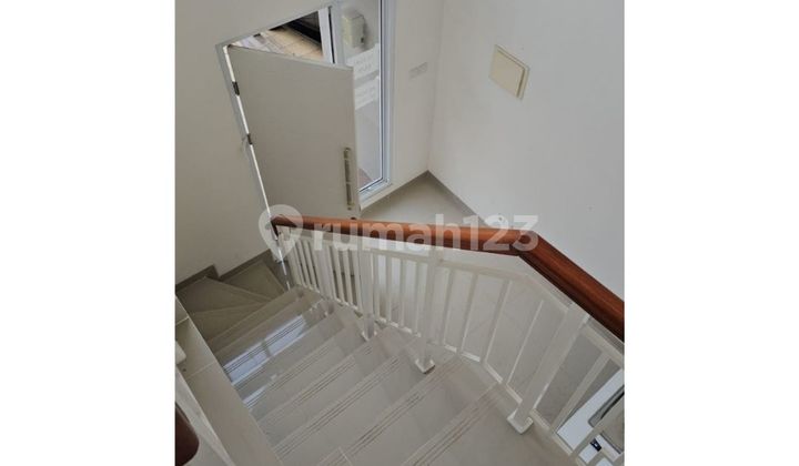 New Boston village Hadap selatan 2 Kamar 2 lantai Gading Serpong 2