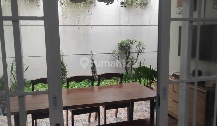 Rumah Bagus Siap Huni Interior Baru di Alicante Gading Serpong 2