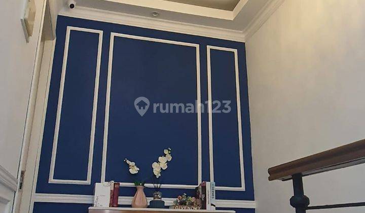 Rumah Dengan Interior Mewah 8x18 di Alicante, Gading Serpong 1