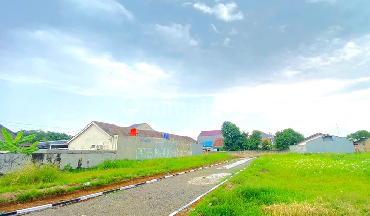 Strategic plot in Bogor, easy access to toll road & city.