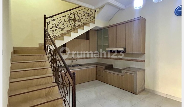 Dijual Rumah Siap Huni di Gelong Tomang Jakarta Barat 2