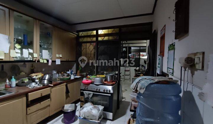 Rumah Unfurnished SHM Tomang Jakarta Barat