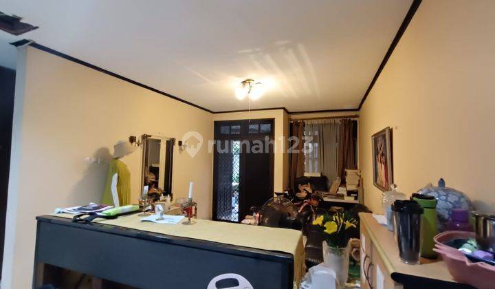 Rumah Unfurnished SHM Tomang Jakarta Barat