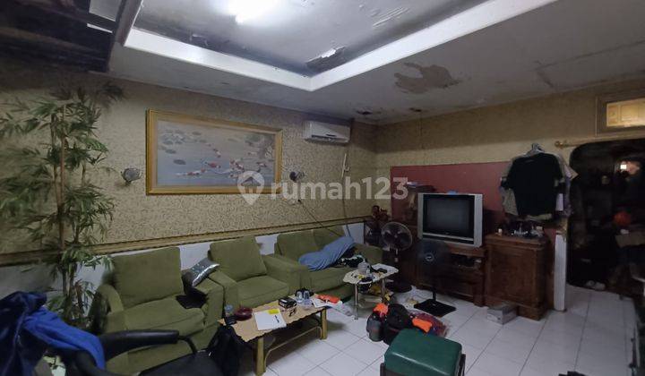 Dijual Rumah 2 Lantai Hitung Tanah SHM Jelambar Cocok Untuk Kost 1