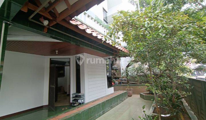 Rumah Bagus 3 Lantai Intercon Kebon Jeruk SHM Imb 2