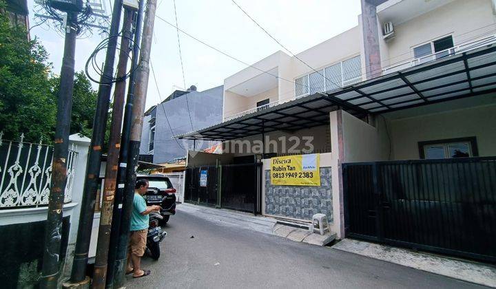 Disewakan Rumah Baru di Tomang, Jakarta Barat
