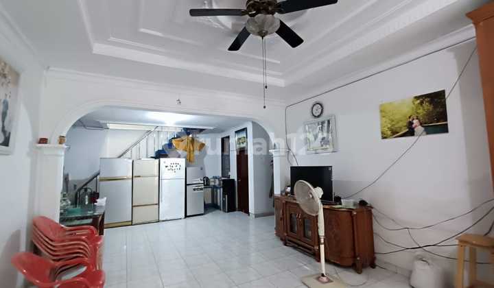 Rumah Tanjung Duren Cocok Untuk Usaha Kost SHM