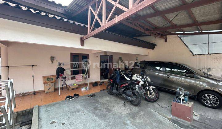 Rumah Hook di Jelambar Lokasi Strategis Akses 3 Mobil 1