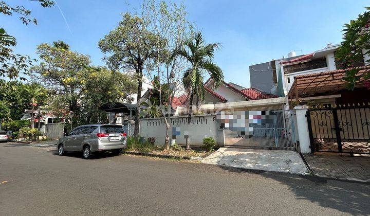 Dijual Rumah Hitung Tanah di Permata Buana Jakarta Barat 1