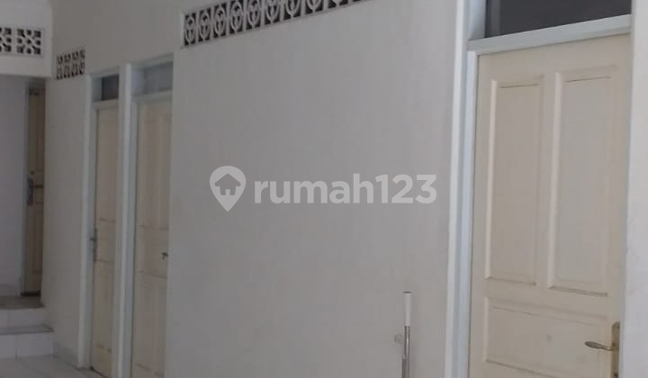 Dijual Rumah Hitung Tanah di Tomang Jakarta Barat 1