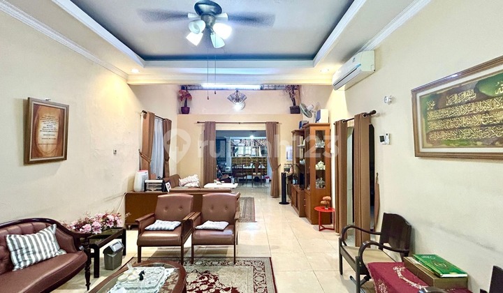 For Sale Ready-to-Occupy House in Tomang, West Jakarta 2