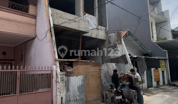 Dijual Rumah Baru di Mandala Tomang, Jakarta Barat Dijual Rumah Baru di Mandala Tomang, Jakarta Barat