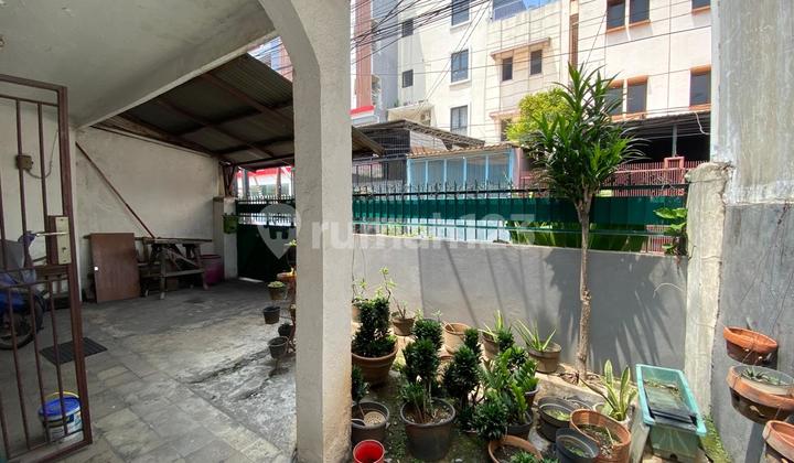 Dijual Rumah Hitung Tanah di Kebon Kacang, Jakarta Pusat Dijual Rumah Hitung Tanah di Kebon Kacang, Jakarta Pusat