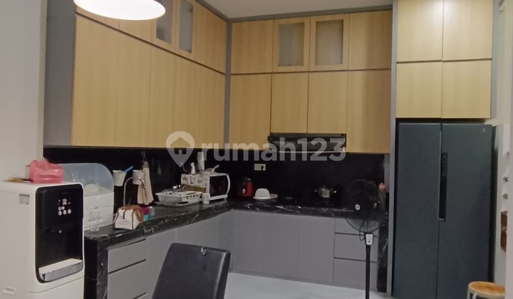 Dijual Rumah Siap Huni di Dutamas Jelambar 2