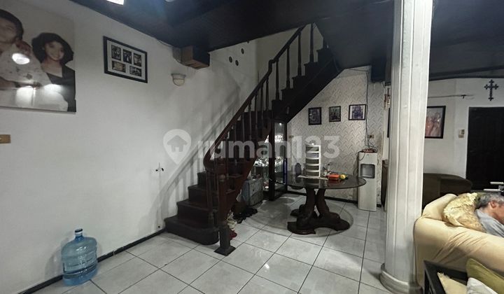 For Sale 4-Story House in Bendungan Hilir, Central Jakarta 2