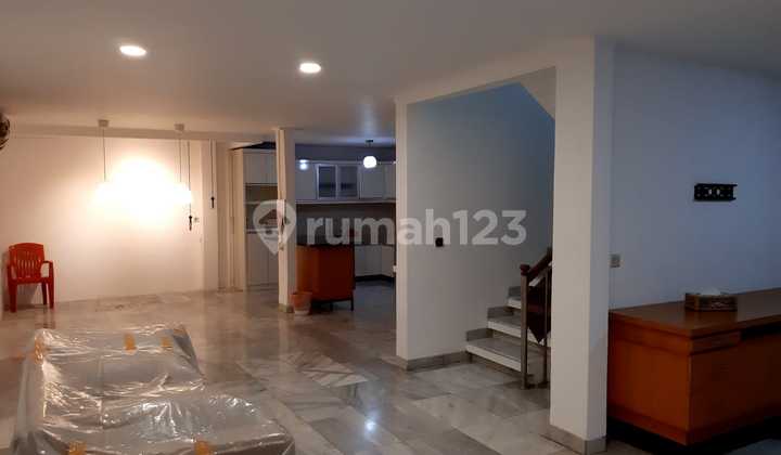 Dijual Rumah Siap Huni di Tomang Jakarta Barat 2